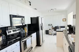 3205 Liberty St, Hollywood, FL 33021 - Photo 4