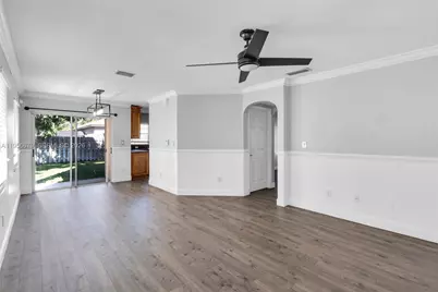 19249 NW 13th St, Pembroke Pines, FL 33029 - Photo 38
