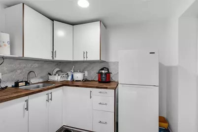 911 NW 138th St, Miami, FL 33168 - Photo 22
