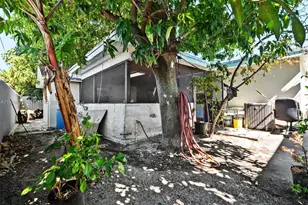 3880 E 8th Ln, Hialeah, FL 33013 - Photo 26