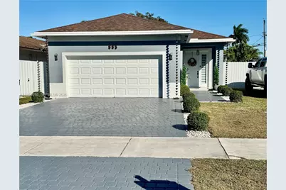 885 NE 3rd Ave, Homestead, FL 33030 - Photo 2
