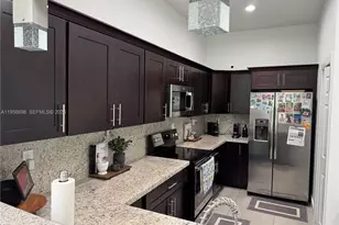 885 NE 3rd Ave, Homestead, FL 33030 - Photo 8