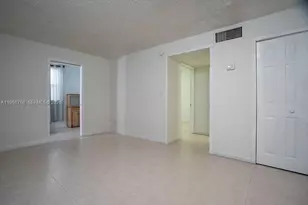 606 W 81st St, Hialeah, FL 33014 - Photo 10