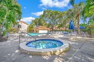 3405 Emerald Oaks Dr, Hollywood, FL 33021 - Photo 26