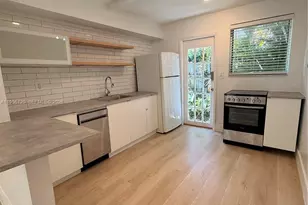 2538 SW 11th St, Miami, FL 33135 - Photo 4