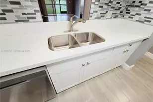 7900 NW 50th St, Lauderhill, FL 33351 - Photo 4