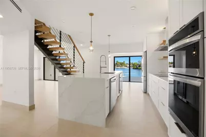 7238 Jacaranda Ln #7238, Miami Lakes, FL 33014 - Photo 16