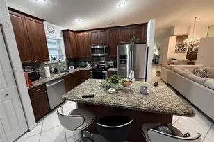 10390 E Utopia Cir E, Boynton Beach, FL 33437 - Photo 6