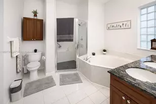 10390 E Utopia Cir E, Boynton Beach, FL 33437 - Photo 10