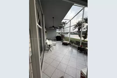 10390 E Utopia Cir E #10390, Boynton Beach, FL 33437 - Photo 4