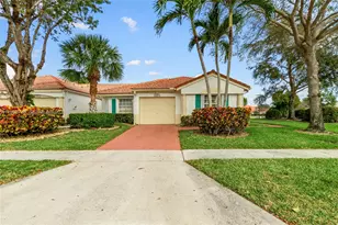 6207 Floral Lakes Dr, Delray Beach, FL 33484 - Photo 2