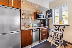 1036 Ocean Dr, Miami Beach, FL 33139 - Photo 14