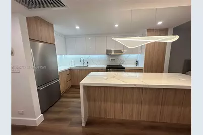 2301 Collins Ave #1421, Miami Beach, FL 33139 - Photo 8