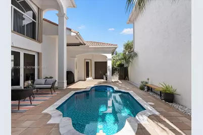 3960 194th Trl, Sunny Isles Beach, FL 33160 - Photo 10