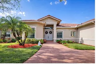 109 SW 128th Ave, Plantation, FL 33325 - Photo 2