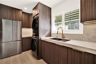 600 San Antonio Ave, Coral Gables, FL 33146 - Photo 8