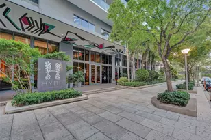 121 NE 34th St, Miami, FL 33137 - Photo 36