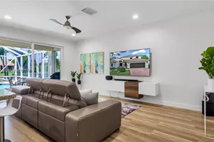 637 Lake Blvd, Weston, FL 33326 - Photo 14