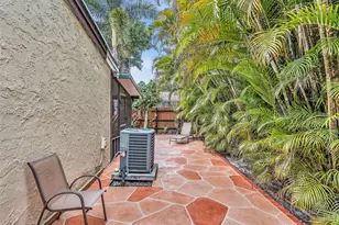 2350 Elm Ct, Pembroke Pines, FL 33026 - Photo 26