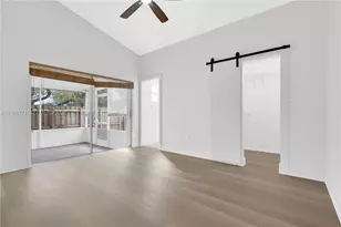 10048 SW 222nd St, Cutler Bay, FL 33190 - Photo 16