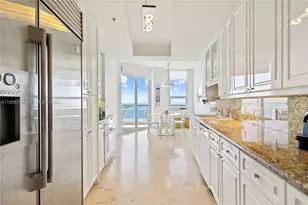 808 Brickell Key Dr, Miami, FL 33131 - Photo 10