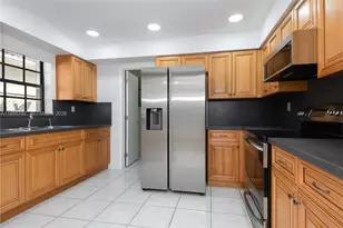 2615 SW 32nd Ct, Miami, FL 33133 - Photo 4