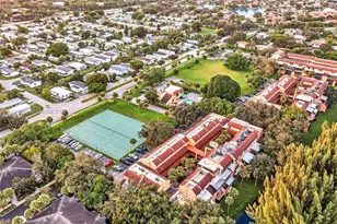 400 Commodore Dr, Plantation, FL 33325 - Photo 4