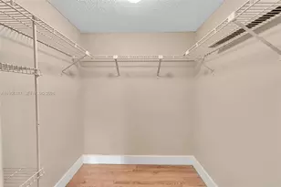 400 Commodore Dr, Plantation, FL 33325 - Photo 26