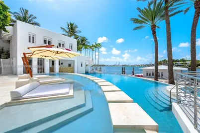 24 S Hibiscus Dr, Miami Beach, FL 33139 - Photo 1
