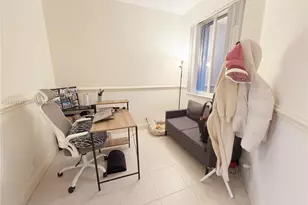 1122 SW 158th Ave, Pembroke Pines, FL 33027 - Photo 4