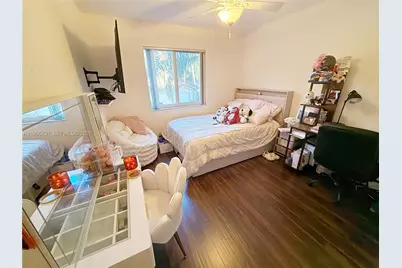 1122 SW 158th Ave #1122, Pembroke Pines, FL 33027 - Photo 10