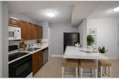 850 SW 129th Pl #103, Miami, FL 33184 - Photo 1