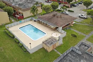 850 SW 129th Pl, Miami, FL 33184 - Photo 8