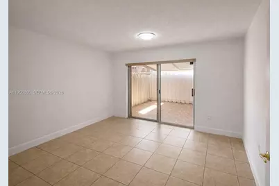850 SW 129th Pl #103, Miami, FL 33184 - Photo 4