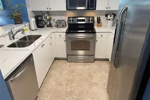 60 NW 37th Ave, Miami, FL 33125 - Photo 8