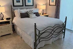 60 NW 37th Ave, Miami, FL 33125 - Photo 14