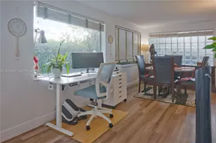 1236 NW 43rd St, Deerfield Beach, FL 33064 - Photo 12