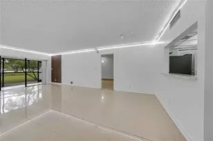 200 Lakeview Dr, Weston, FL 33326 - Photo 10