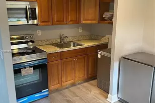 240 SE 9th Ave, Pompano Beach, FL 33060 - Photo 8