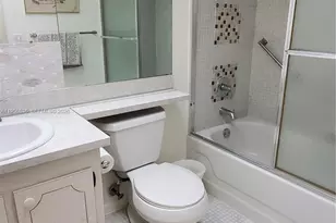 9360 Sunrise Lakes Blvd, Sunrise, FL 33322 - Photo 18