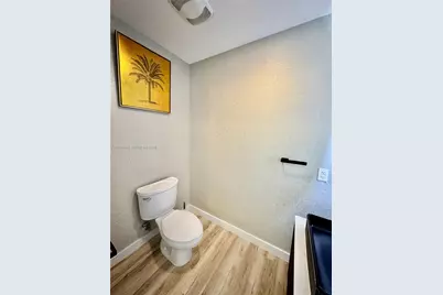 300 S Biscayne Blvd #L-1210, Miami, FL 33131 - Photo 10