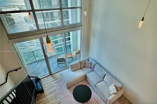 300 S Biscayne Blvd, Miami, FL 33131 - Photo 18