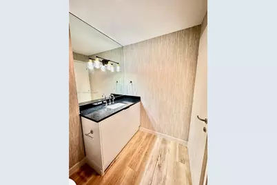 300 S Biscayne Blvd #L-1210, Miami, FL 33131 - Photo 30