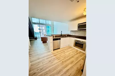 300 S Biscayne Blvd #L-1210, Miami, FL 33131 - Photo 6