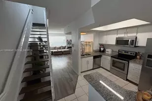 761 SW 148th Ave, Sunrise, FL 33325 - Photo 6