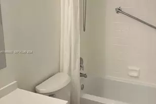 151 SW 135th Terrace, Pembroke Pines, FL 33027 - Photo 12