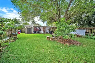 7021 SW 19th Pl, North Lauderdale, FL 33068 - Photo 26