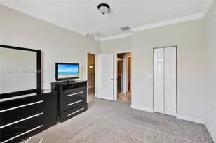 1042 NE 207th Terrace, Miami, FL 33179 - Photo 28