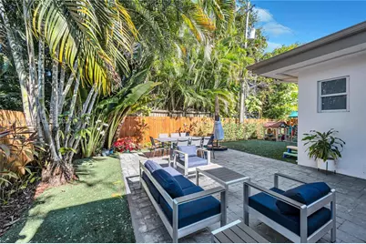 3535 W Glencoe St, Miami, FL 33133 - Photo 30