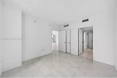 500 Brickell Ave #501, Miami, FL 33131 - Photo 20
